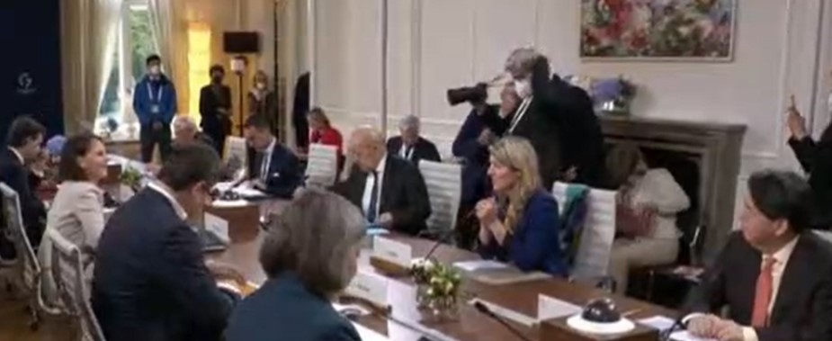 Външните министри от НАТО обсъждат на неформална среща в Берлин